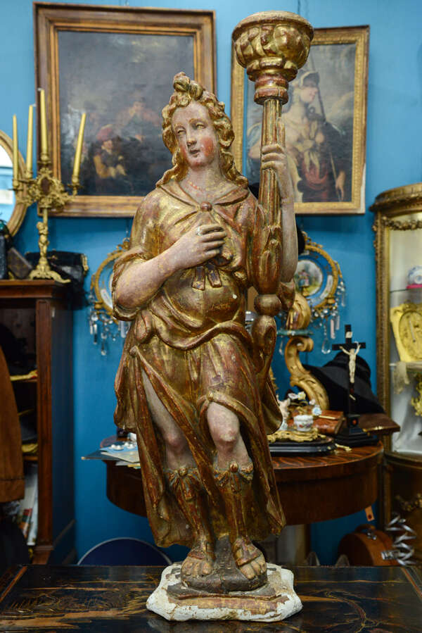 Coppia di statue in legno porta cero - immagine 2