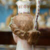 Piccola caraffa in porcellana - immagine 2